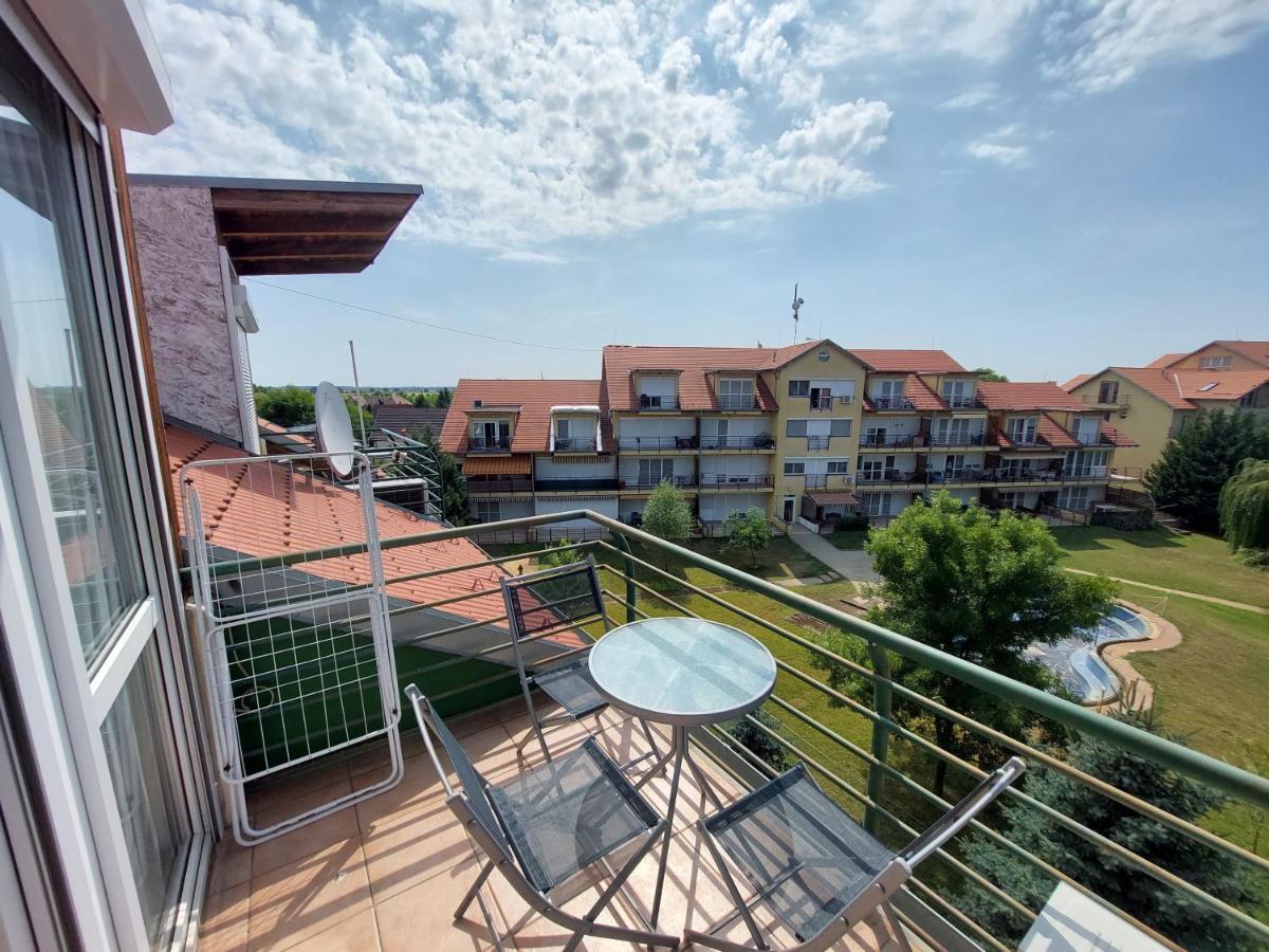 Cserke Napfeny Apartman Cserkeszőlő Exteriör bild