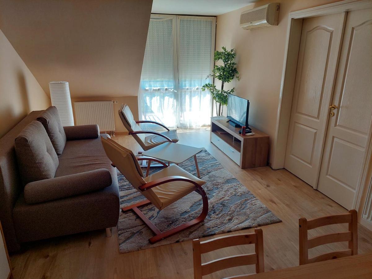Cserke Napfeny Apartman Cserkeszőlő Exteriör bild