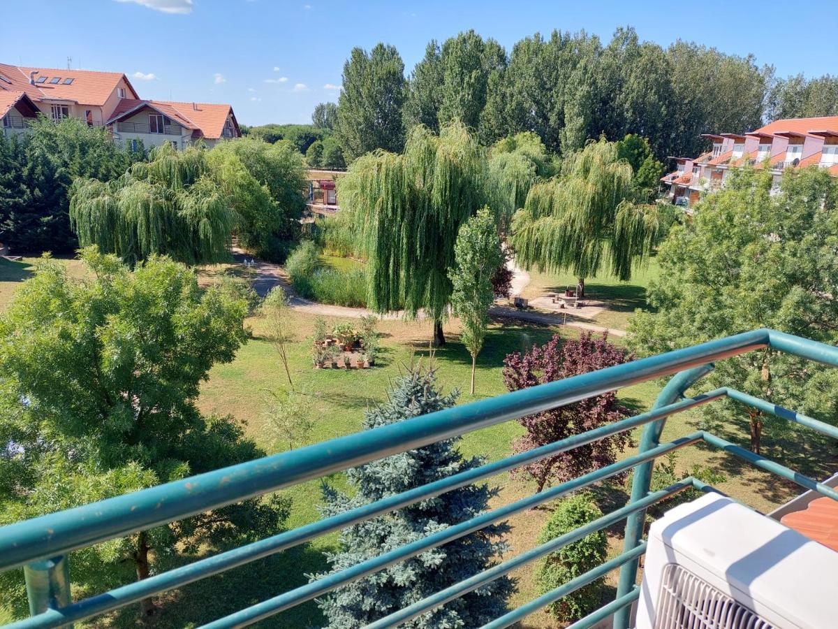 Cserke Napfeny Apartman Cserkeszőlő Exteriör bild